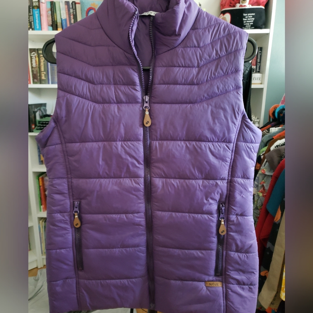 Ma'vie Purple Puffer Vest sz M-Excellent condition. No flaws!